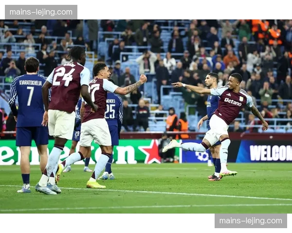 维拉苏格兰悍将麦金膝关节伤情稳定,四月国际比赛日后归队 维拉苏格兰悍将麦金膝关节伤情稳定,四月国际比赛日后归队