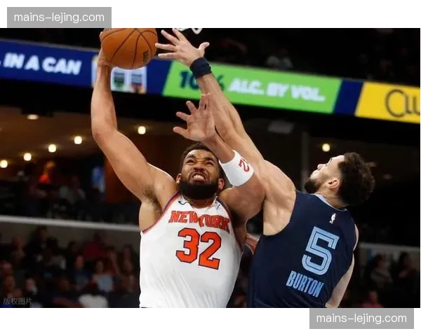 尼克斯130-119战胜灰熊，唐斯三双数据终结球队三连败